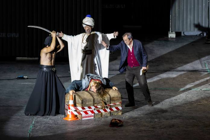 Il ballo in mascherina